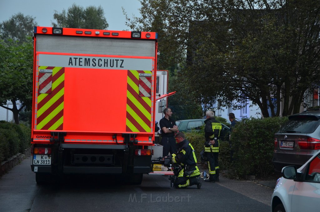 Feuer Einfamilienhaus Koeln Ostheim Saarbrueckerstr P46.JPG